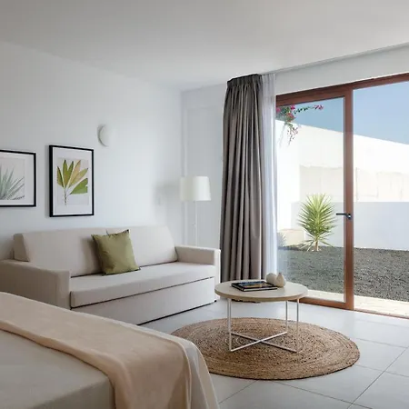 Altos De Lanzarote Vila